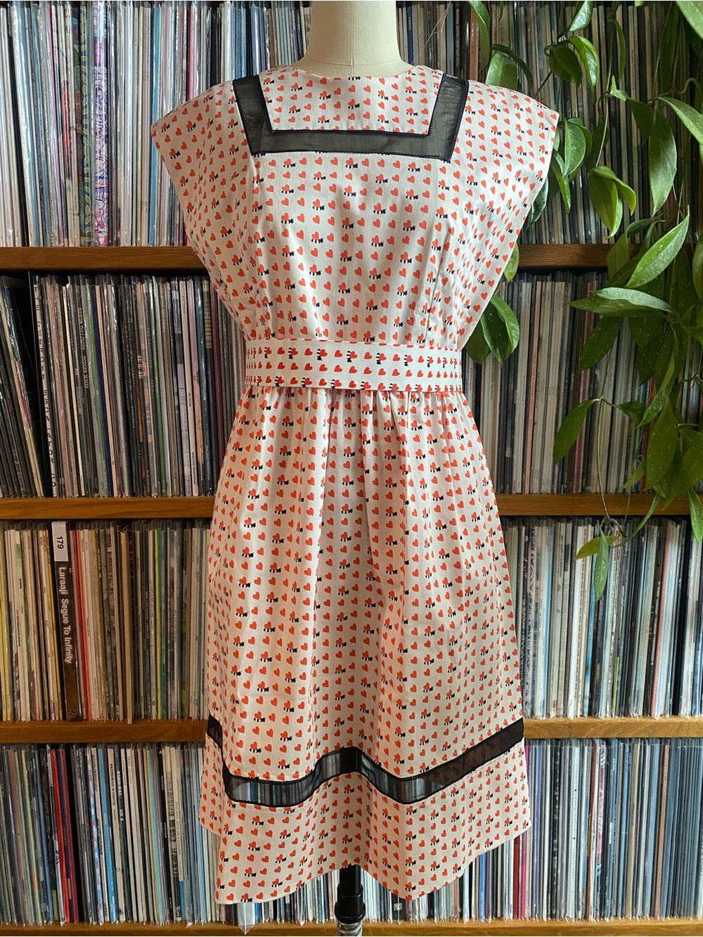 EUC ORLA KIELY - Red Heart Bee Print Cotton Dress - size 4 US